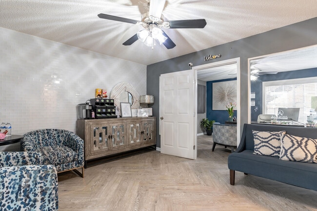 Office Lobby - Arbor Park Apartments