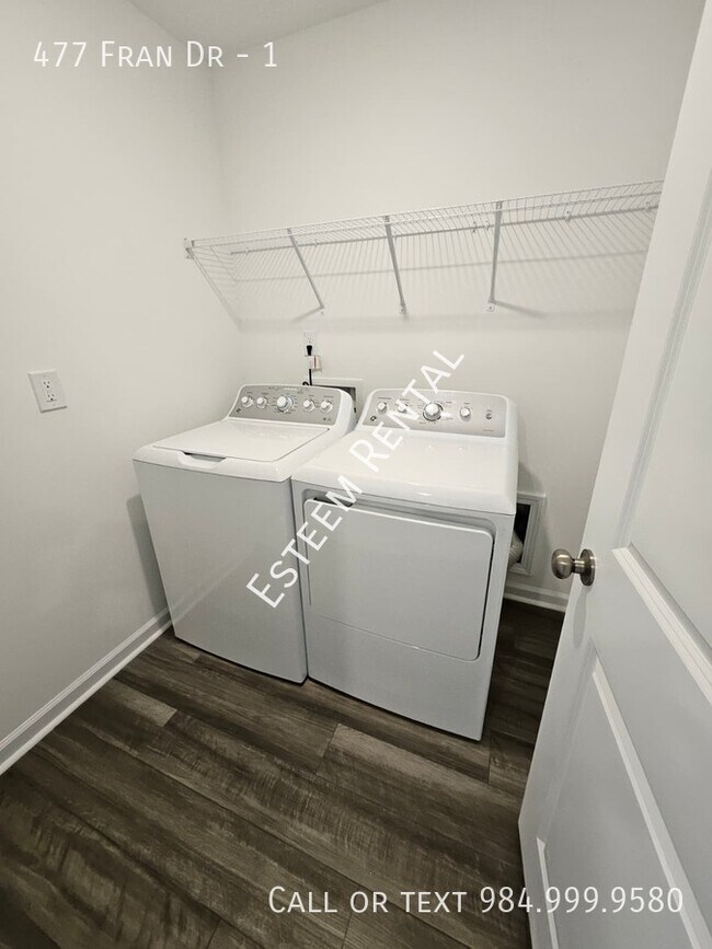 Building Photo - 477 Fran Dr