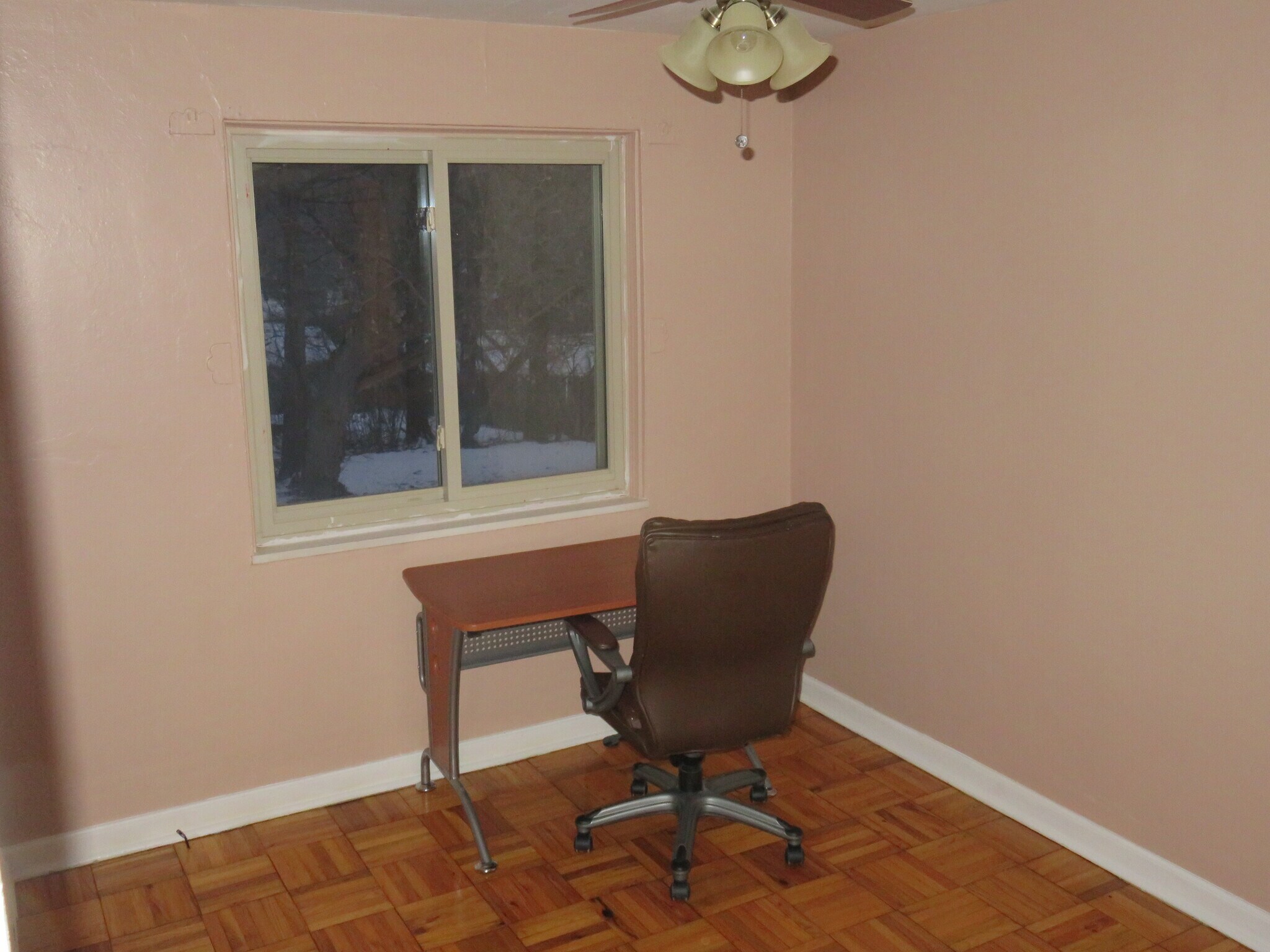 Bedroom - 411 Roosevelt Ave