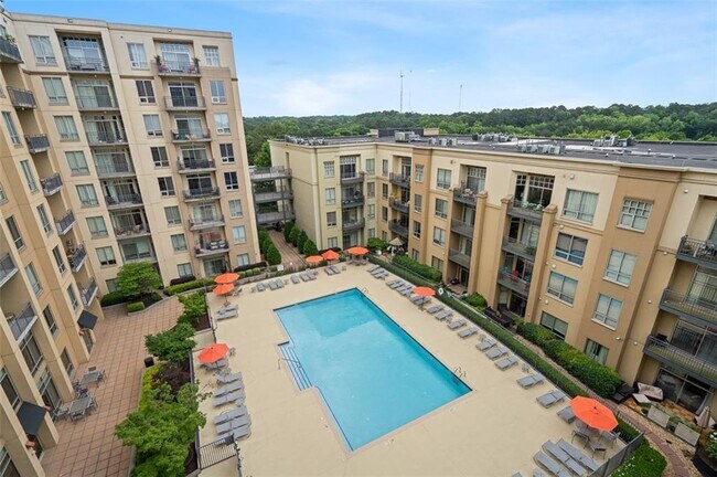 Building Photo - 711 Cosmopolitan Dr NE