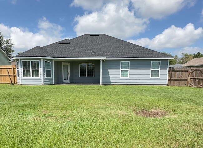 Building Photo - 5593 Pasadena Way