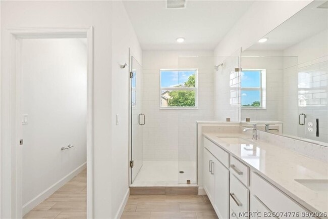 Building Photo - 22851 Hillgard Ave