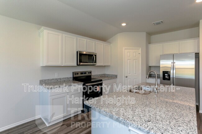 Building Photo - 1003 Cedar Trl