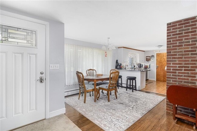 Building Photo - 27 Westwood Dr