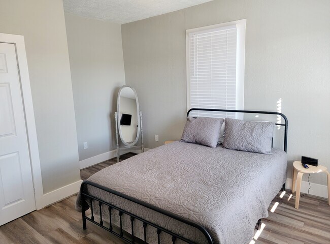 Guest Bedroom 1 - 2414 44th St