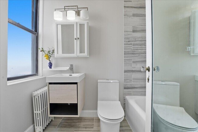 Building Photo - 2600 John F. Kennedy Blvd