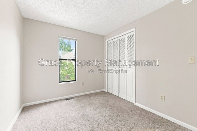Building Photo - 8917 E Chenango Ave
