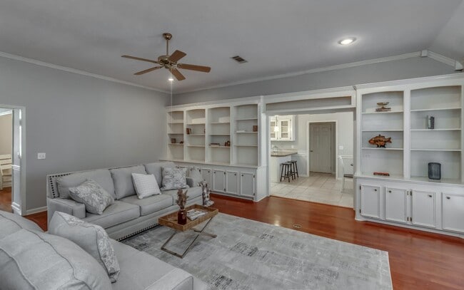 Building Photo - 340 Willow Ridge Cove
