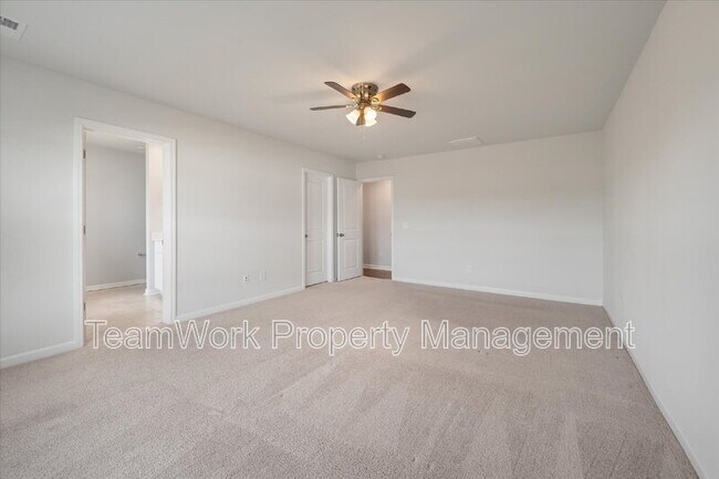 Building Photo - 208 Evergreen Ave