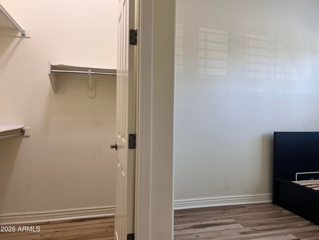 Building Photo - 2208 E Indian Wells Dr