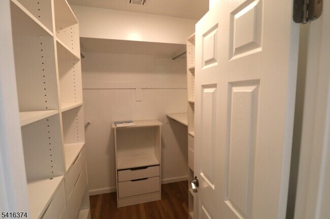 Building Photo - 22 St Francis St