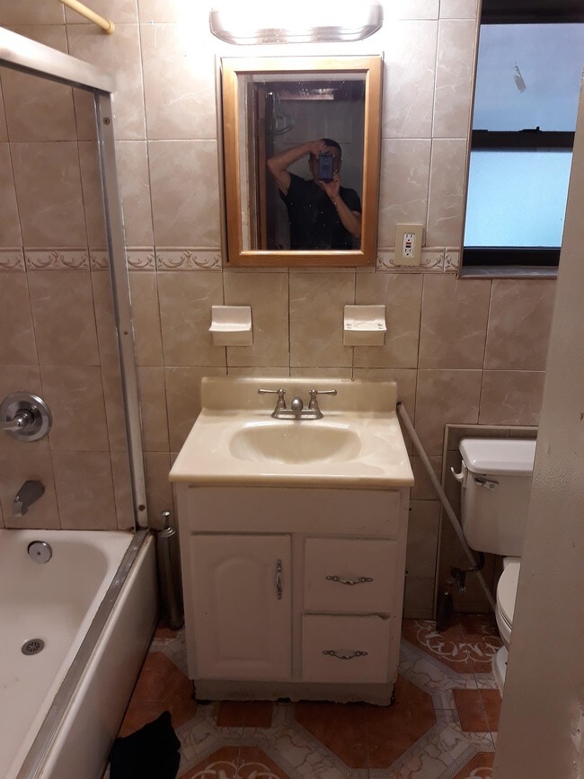 NEWTOWN ROAD 4605 Newtown Rd Queens NY 11103 Apartment Finder