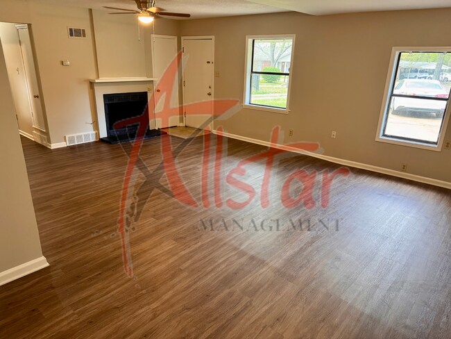 Building Photo - 1580 Gilford Cove E