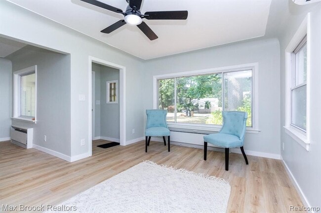 Building Photo - 4120 Lotus Dr