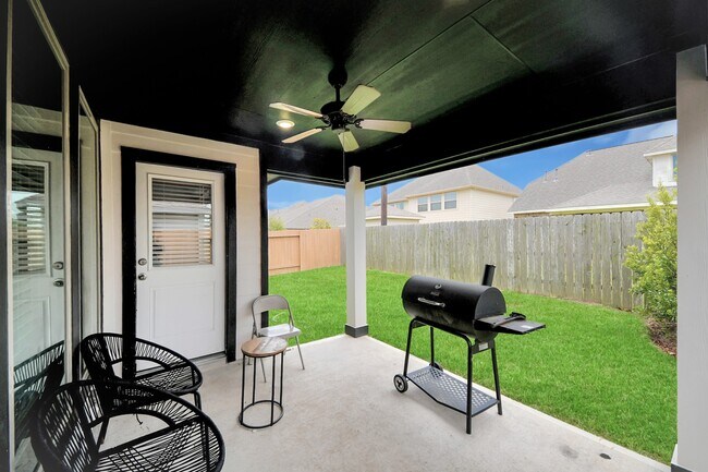 Building Photo - 20755 Sunseed Dr