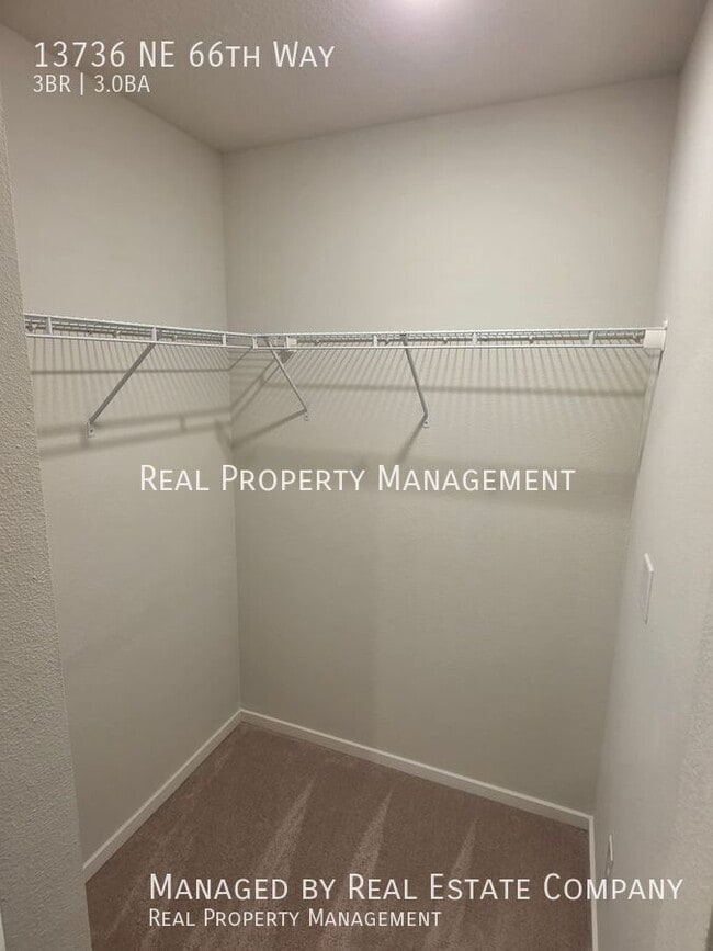 Building Photo - 13736 NE 66th Wy