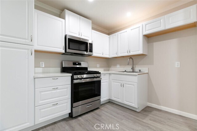 Building Photo - 6545 Coldwater Canyon Ave