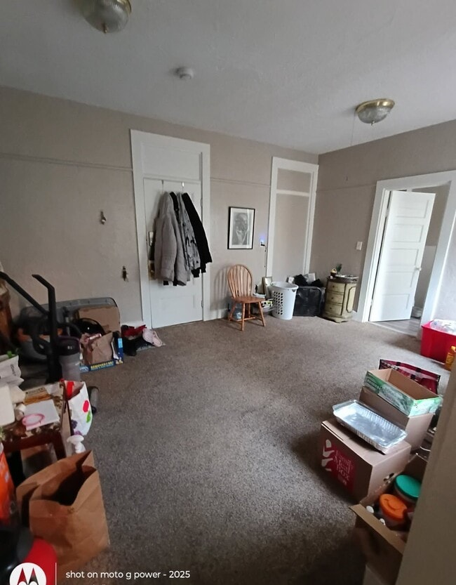 Building Photo - 338 Summer St