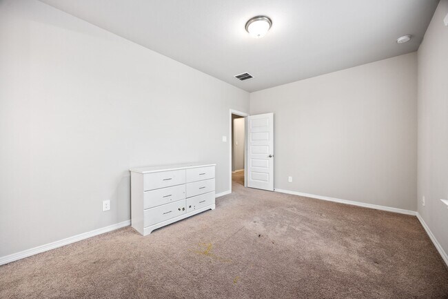 Building Photo - 17535 White Baneberry Dr