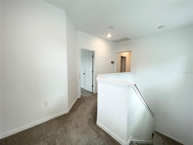 Building Photo - 15060 Willow Arbor Cir