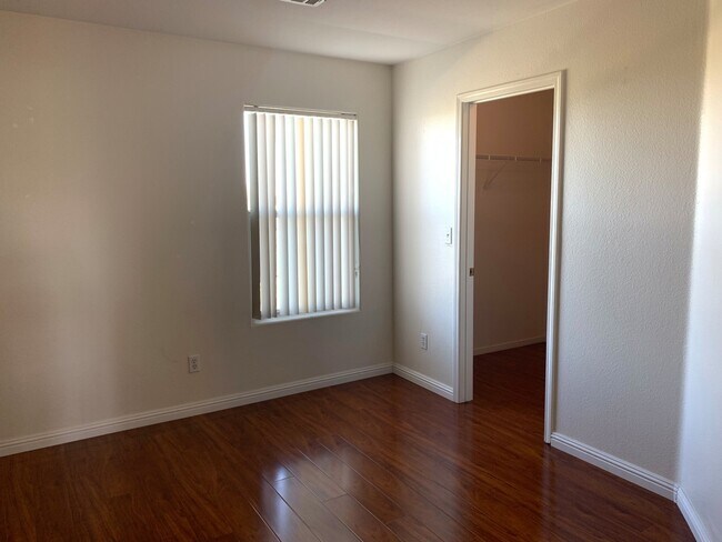 Building Photo - TWO STORY 4 BED 2.5 BATH HOME IN THE CACTUS SPRINGS GATED COMMUNITY