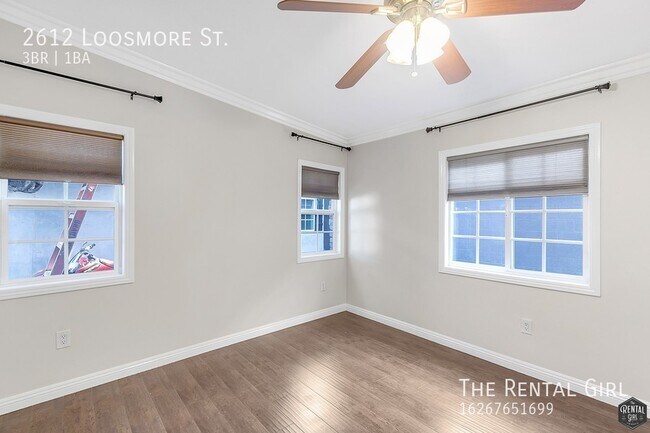 Building Photo - Spacious 3 Bedroom Single Family Home | Fu...