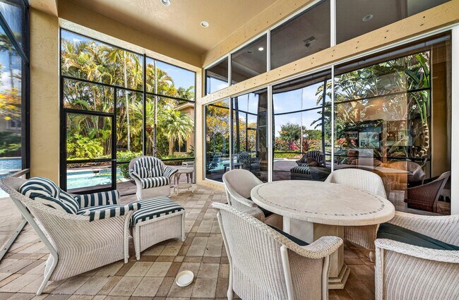 Building Photo - 123 Sunesta Cove Dr