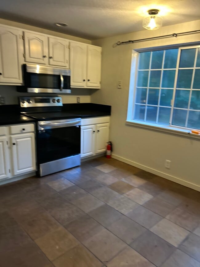 Building Photo - 41500 Wilderness Lodge Rd