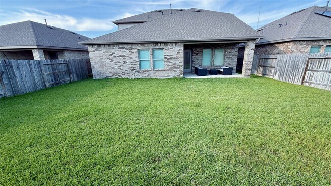 Building Photo - 1515 Wells Manor Ln