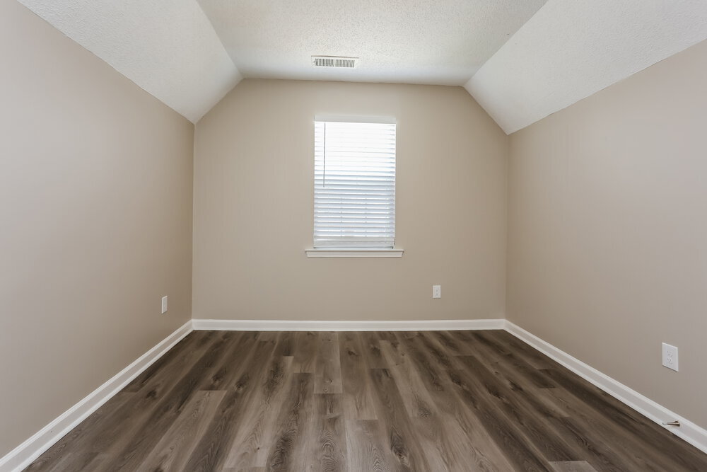 Building Photo - 186 Saddleview Trail