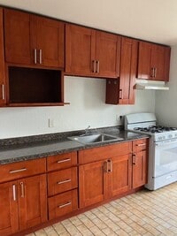 Building Photo - 5405 Morrow Dr