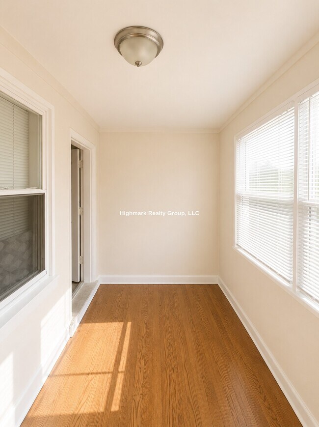 Building Photo - 8242 Kilpatrick Ave
