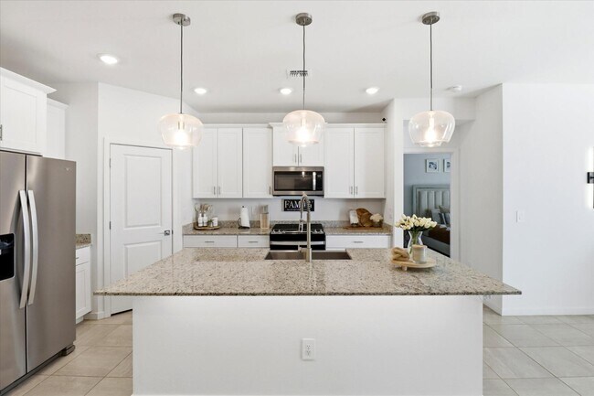 Building Photo - 19295 N Avelino Dr