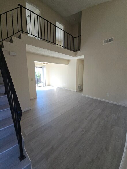 Building Photo - 713 Corvette Dr