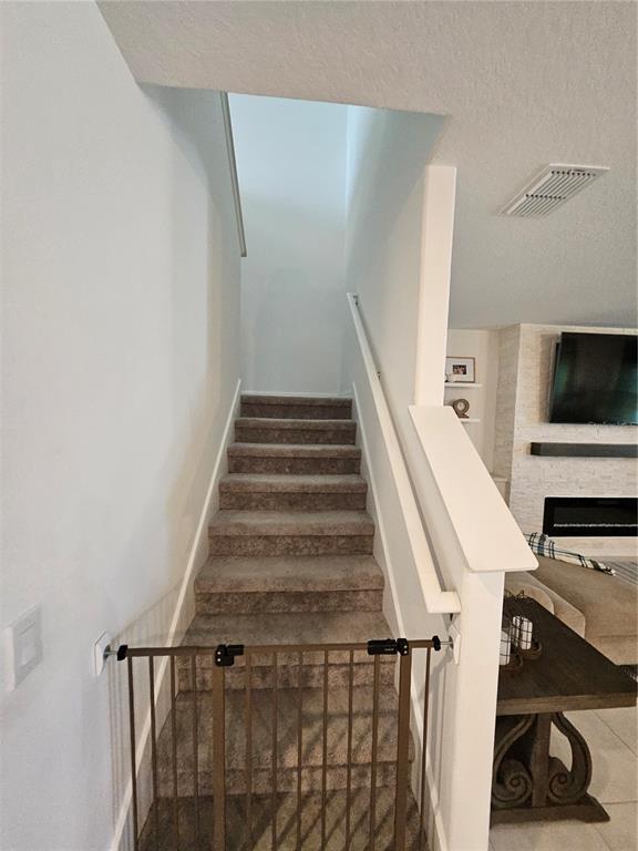 Building Photo - 12751 Weston Oaks Ln