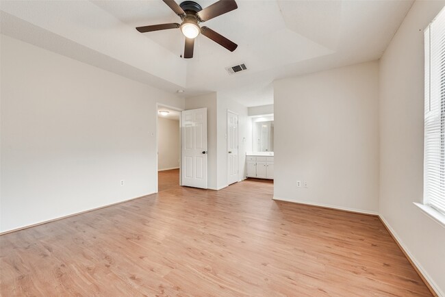 Building Photo - 1817 Crooked Ln