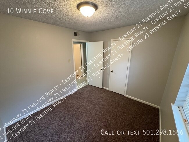 Building Photo - 10 Winnie Cove