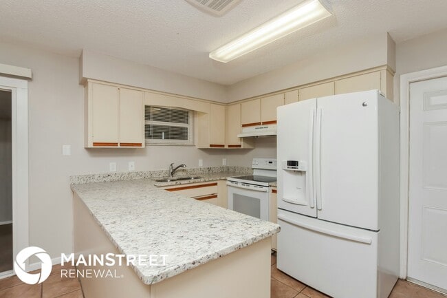 Building Photo - 2097 Beekman St NE