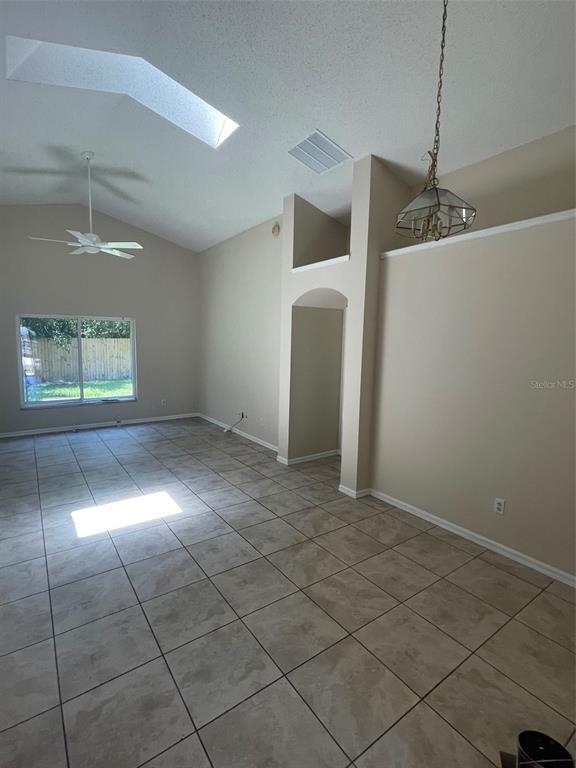 Building Photo - 1908 Bobtail Dr