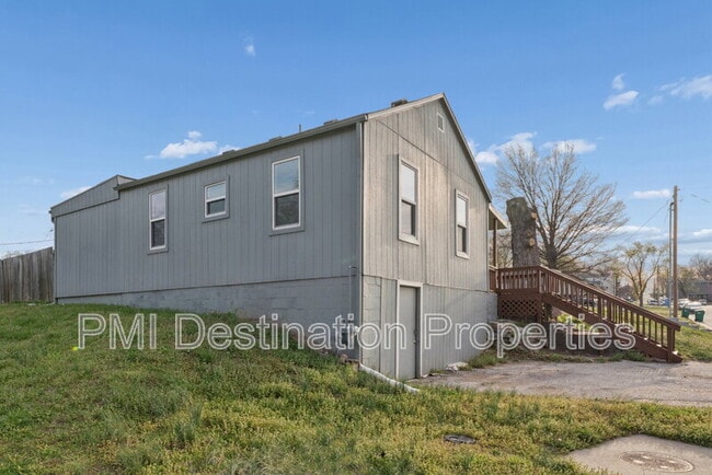 Building Photo - 247 Shadyside Ave