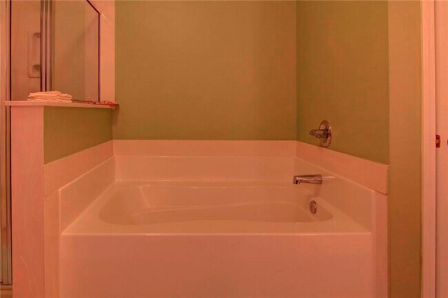 Building Photo - 4017 Labrador Way