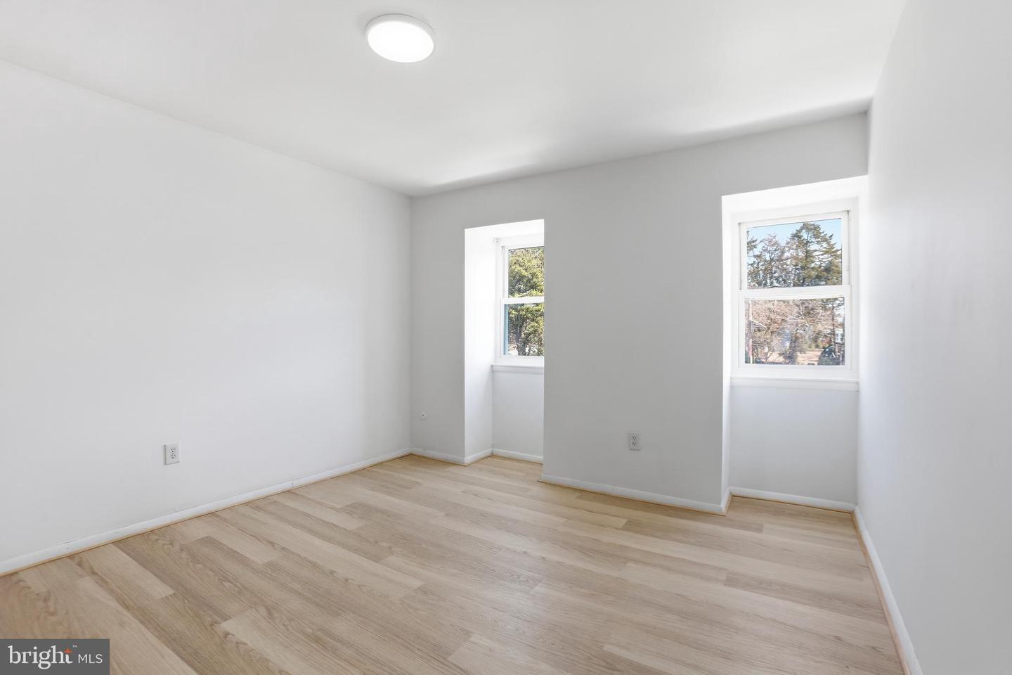 Building Photo - 1242 Liberte Ct