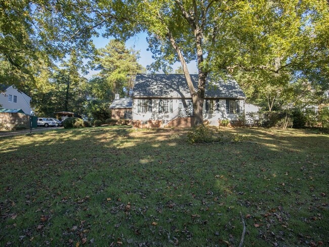 Building Photo - Beautiful home for rent minutes from the J...