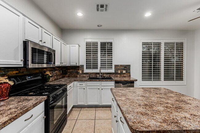 Building Photo - 20944 N 94th Ln