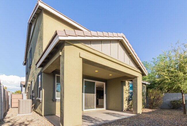 Building Photo - 2327 S Wycliff Cir