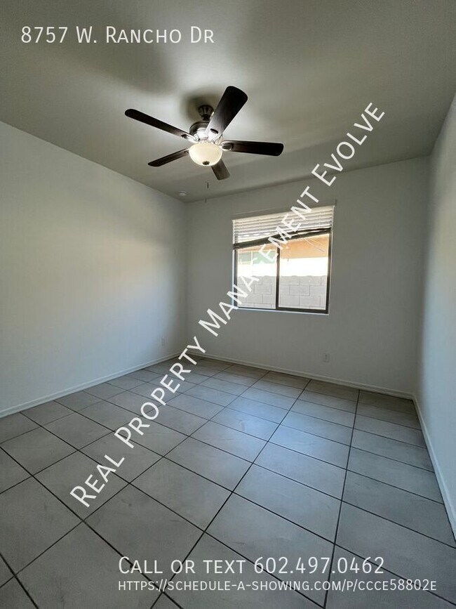 Building Photo - 8757 W Rancho Dr