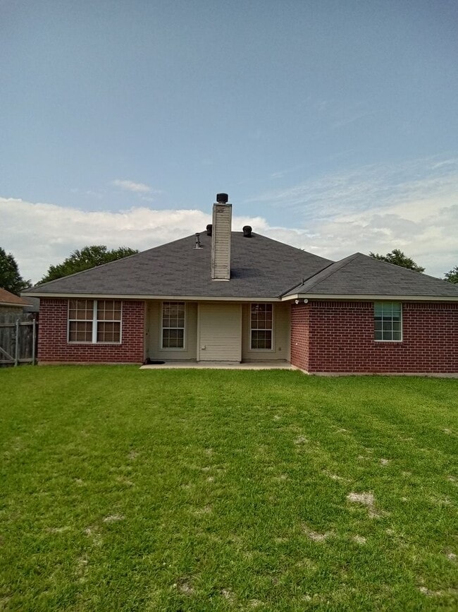 Building Photo - North Bossier