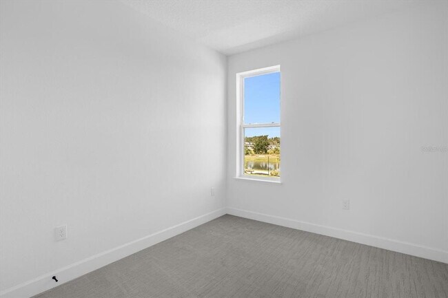 Building Photo - 2368 Brix St