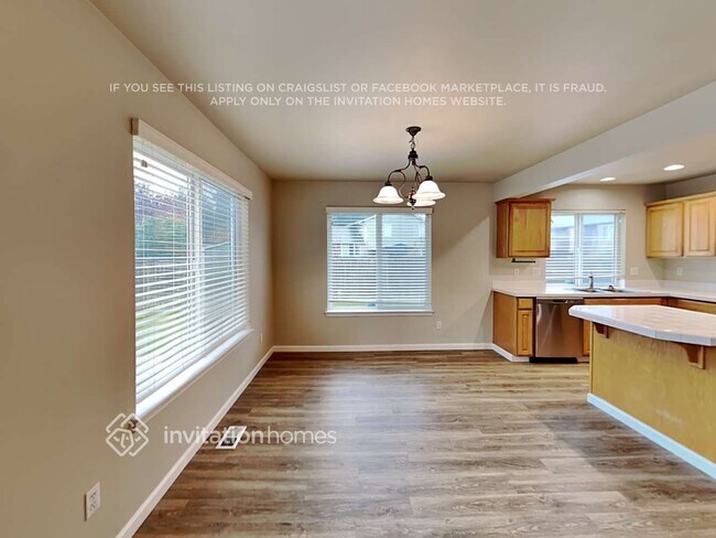 Building Photo - 11627 172nd St E