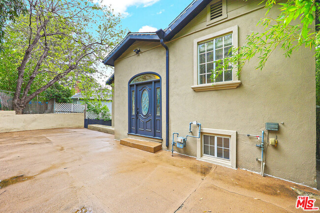 Building Photo - 11419 Sunshine Terrace